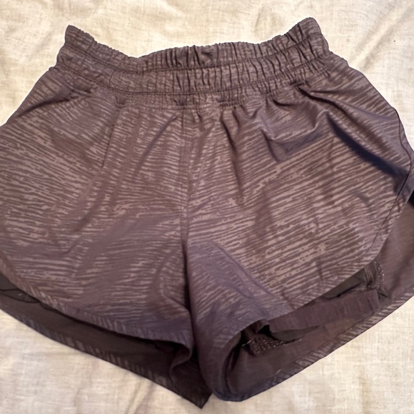 Lululemon Bootcamp 2in1 shorts - Picture 3 of 3
